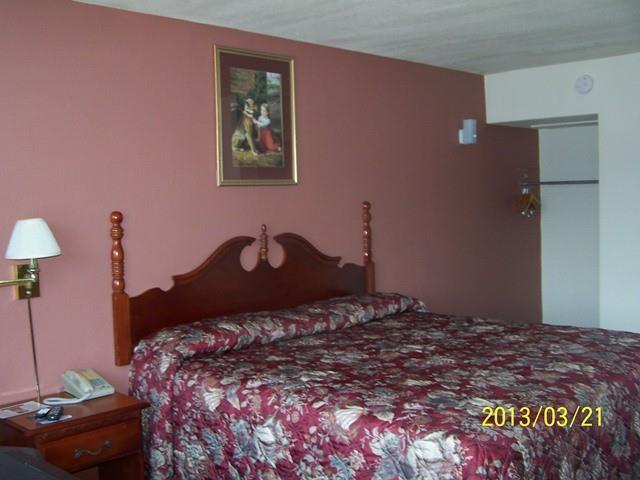 Scottish Inns Tupelo Quarto foto